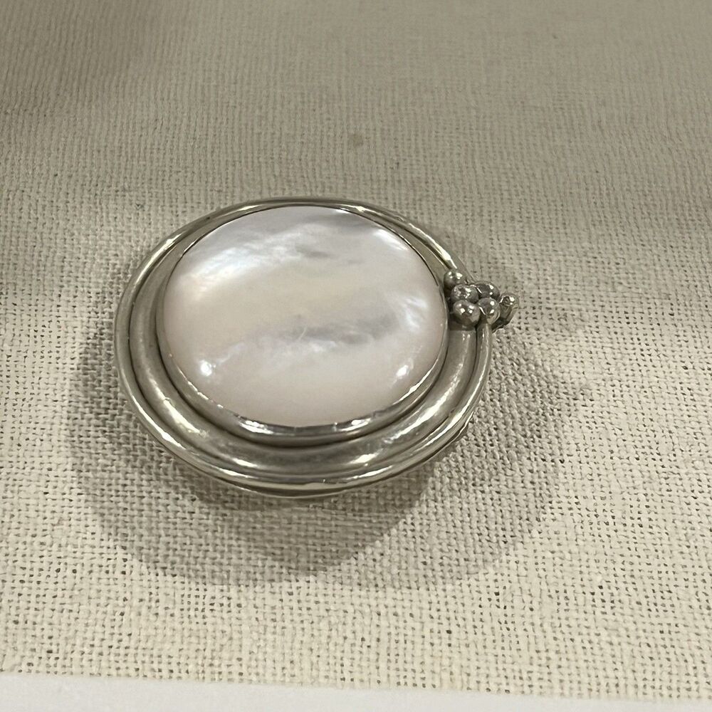 VTG Silver Tone Mother Of Pearl Brooch Pin With Hook Wedding Party Anniversary - Picture 10 of 12